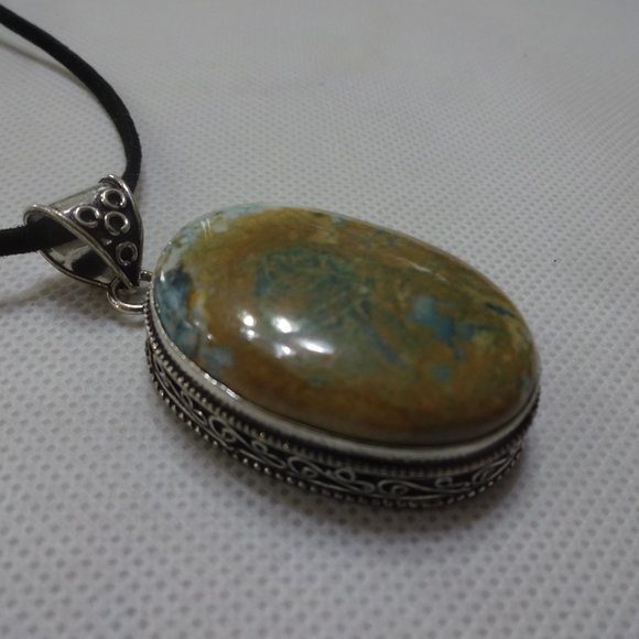 Gorgeous "VARISCITE" Handmade Sterling Pendant/Black Leather #687A - Picture 3 of 3